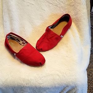 Gently used red toms